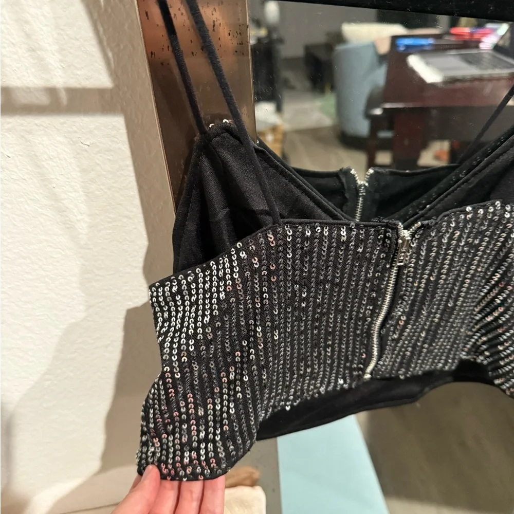SHEIN Black and Silver Sequin Crop Camisole NWOT - Picture 6 of 7
